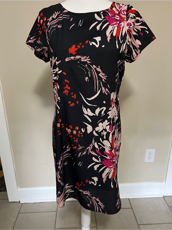 Yumi Kim Dresses & Skirts - Yumi Kim Black Dress with Pink & Red Floral Print